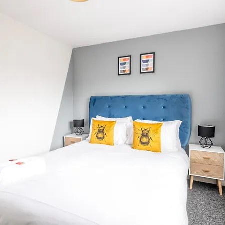 Temple Wall - Contractors, Families - Free Parking By Prescott Apartments Будинок відпочинку Бристоль